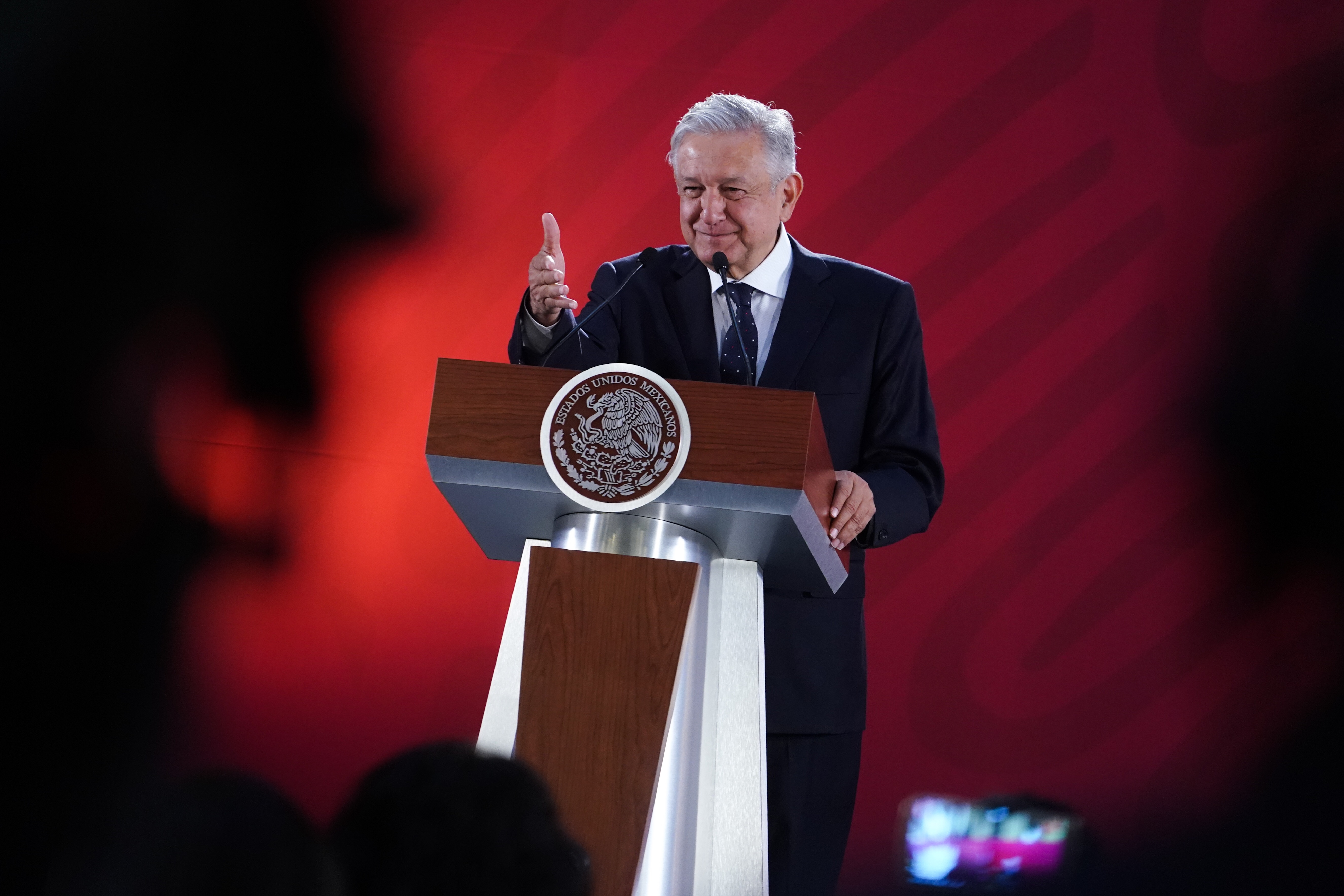 AMLO logra en cien días la mayor aprobación para un presidente en la historia de México