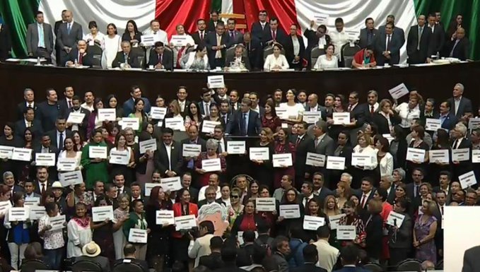 Diputados de la oposición reprochan autoritarismo